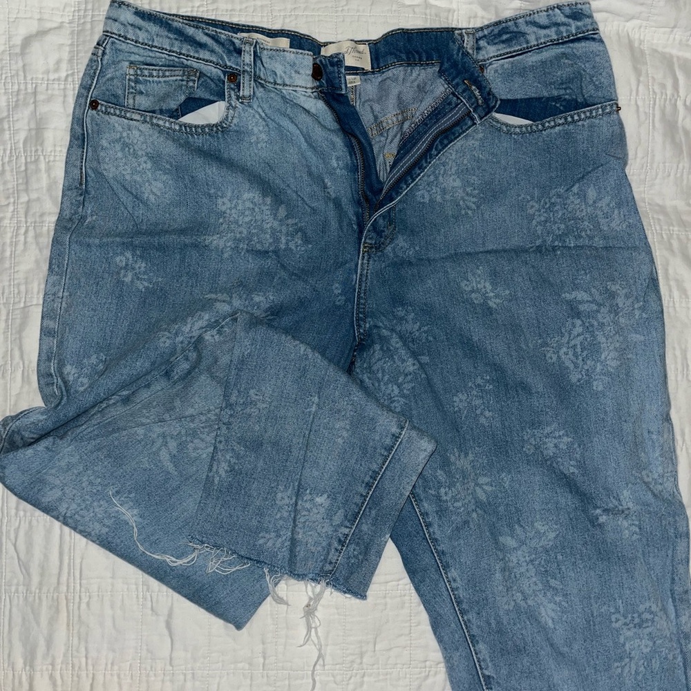 Universal Thread Blue Floral Boyfriend Jeans